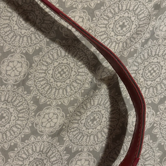 Vintage Kenneth Cole Reaction Red Shoulder Bag - Structured Y2K Handbag - Picture 8 of 8